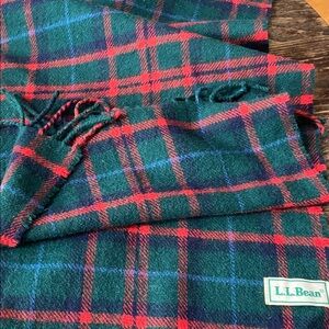 L.L. Bean Unisex Tartan Wool Scarf in Red and Green 54” Lx 12” W